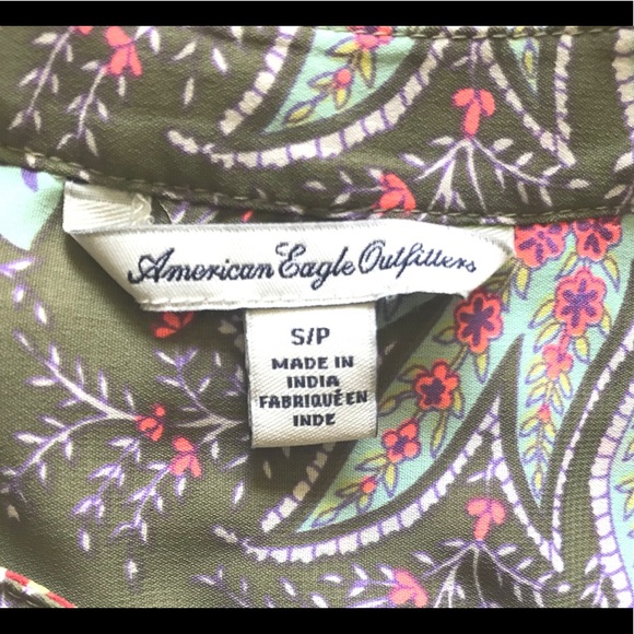 American Eagle Sleeveless Button Down Top Floral Size Small Petite SP - Picture 5 of 6